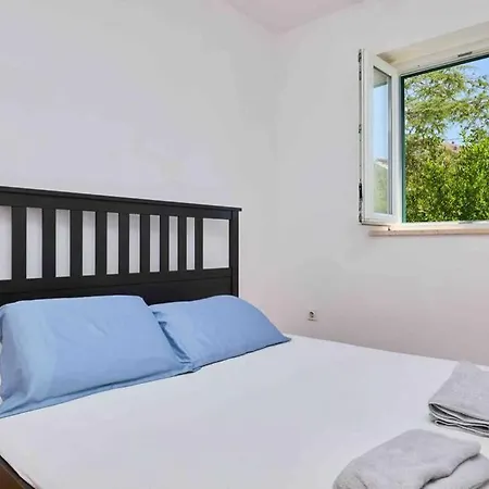 아파트 New Amazing Flat Just Above The Old