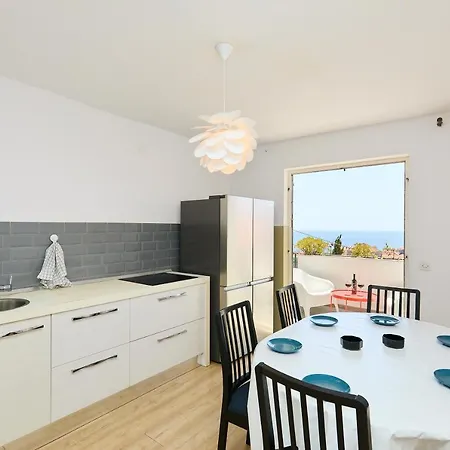 Apartmán New Amazing Flat Just Above The Old *