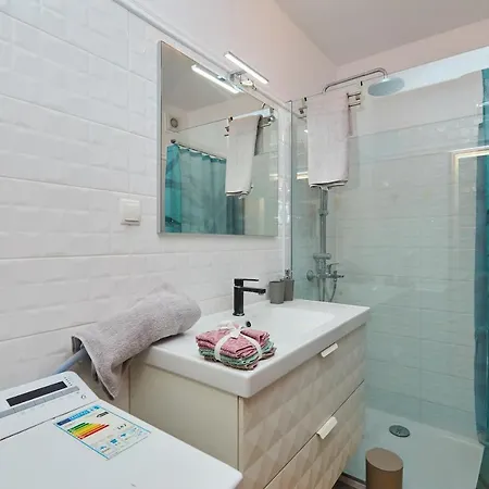 New Amazing Flat Just Above The Old Apartmán Dubrovník